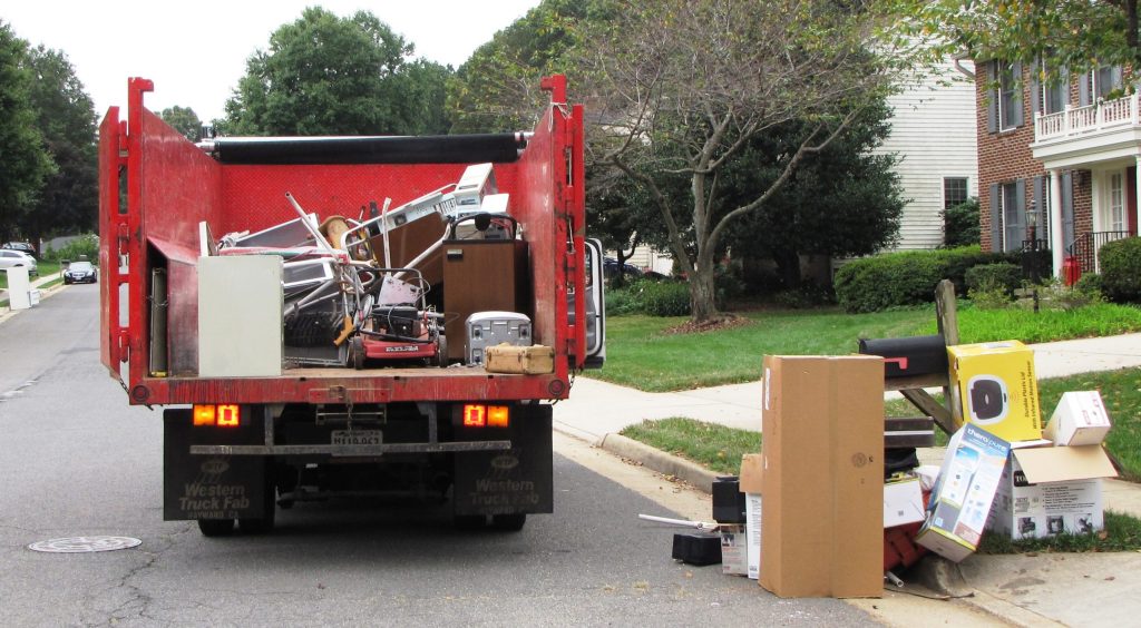 How Effective Junk Removal Is for Moving Projects and Home Renovations