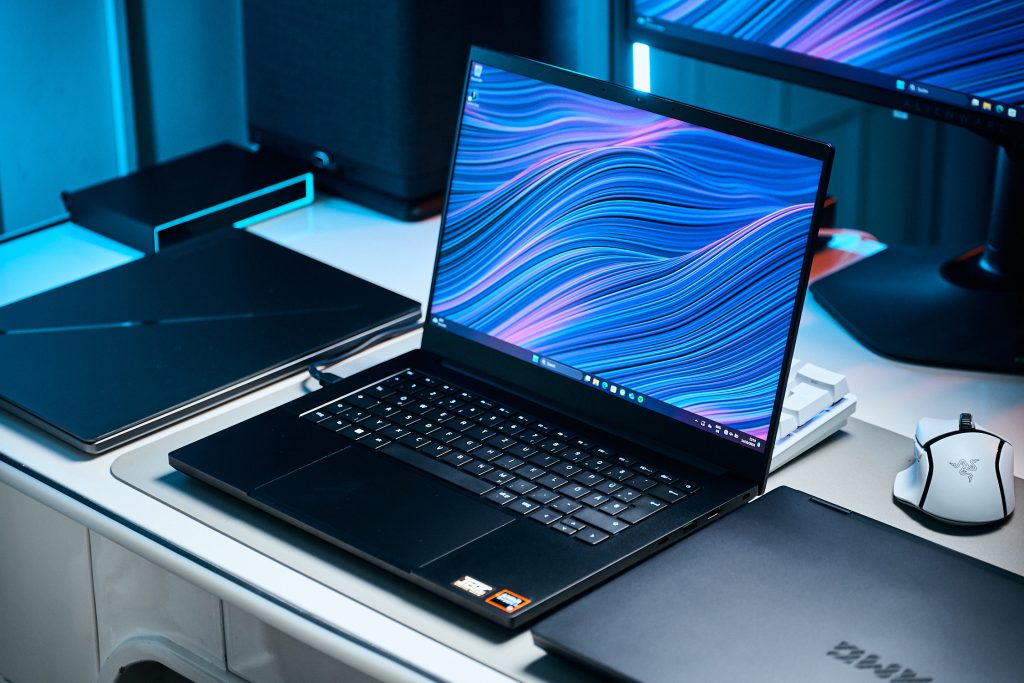 16 inch gaming laptops